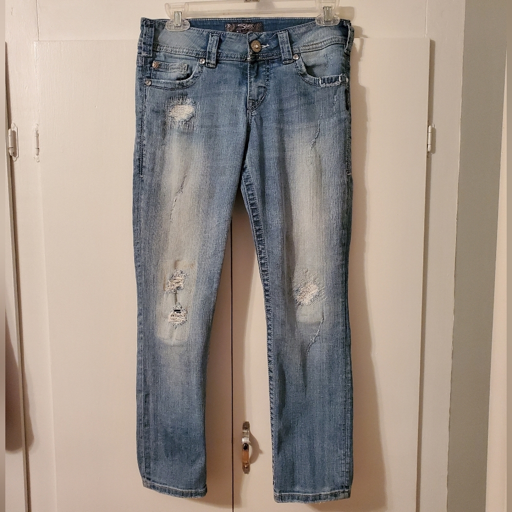 Women's Silver Jeans Distressed Suki Denim Capris